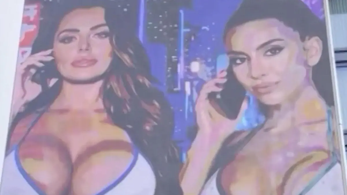 Mitten auf dem Sunset Boulevard! DIESE Porno-Werbung schockt Touristen Provokante Werbetafel