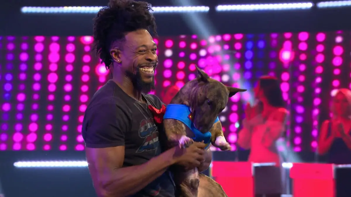 Gary Hines' Hund bricht alle Frauenherzen Kreischalarm bei "Take Me Out XXL"