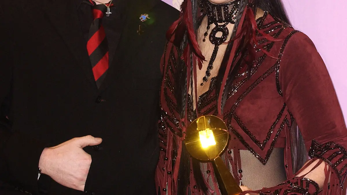 Elijah Blue & Cher during 2002 Billboard Music Awards - Press Room at MGM Grand Arena in Las Vegas, Nevada, United States. (Photo by SGranitz/WireImage)