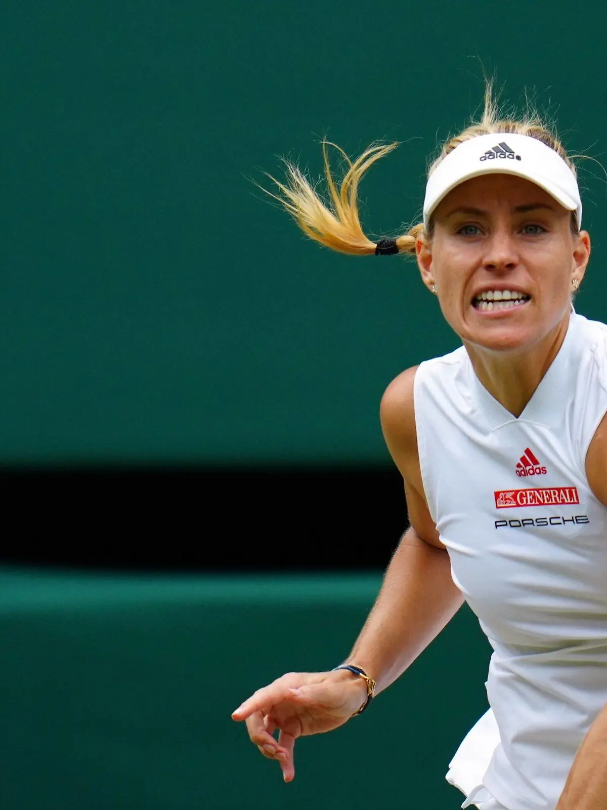  Mandatory Credit: Photo by Javier Garcia/Shutterstock 12200578jl Angelique Kerber during her semi-final match Wimbledon Tennis Championships, Day 10, The All England Lawn Tennis and Croquet Club, London, UK - 08 Jul 2021 Wimbledon Tennis Championships, Day 10, The All England Lawn Tennis and Croquet Club, London, UK - 08 Jul 2021 PUBLICATIONxINxGERxSUIxAUTXHUNxGRExMLTxCYPxROMxBULxUAExKSAxONLY Copyright: xJavierxGarcia/Shutterstockx 12200578jl