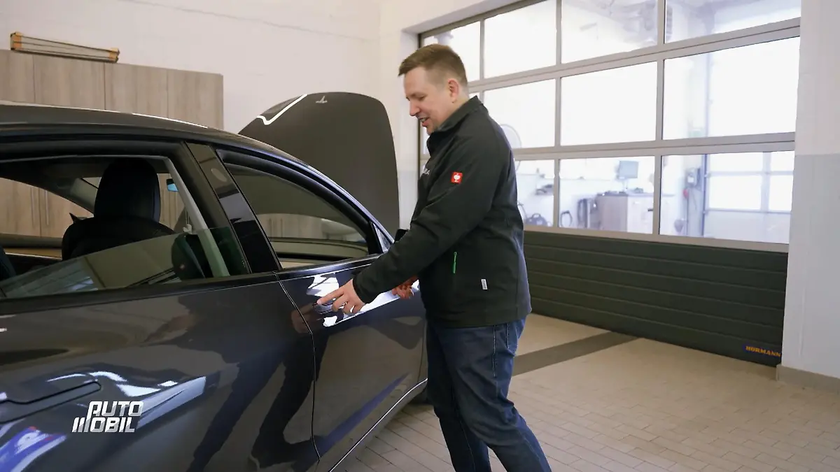 Was taugen rein elektrische Türgriffe, wenn nach einem Crash der Strom weg ist? Türgriffe im Härtetest