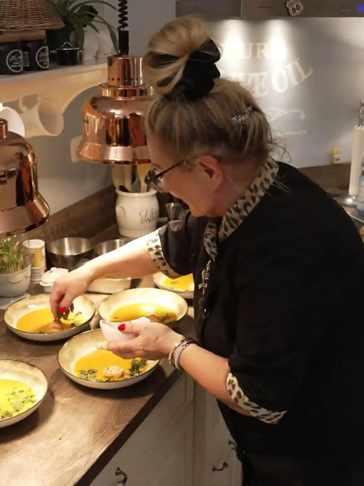 Bild zu: "Vom Tüftler bis zum Freestyler: Diese Runde bei 'Das perfekte Dinner' hat es in sich"