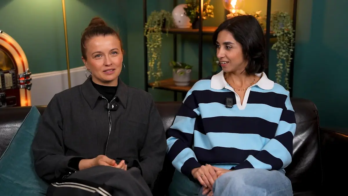 Julia Wiedemann und Suri Abbassi sind sich einig Wie viel hält eine Freundschaft bei AWZ aus?