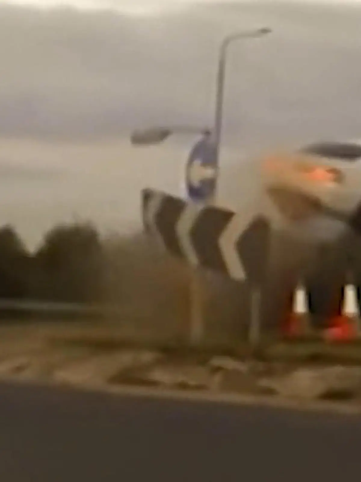 Bild zu: "Mega-Crash nach Horror-Fahrt! Betrunkener Raser kassiert DIESE harte Strafe"