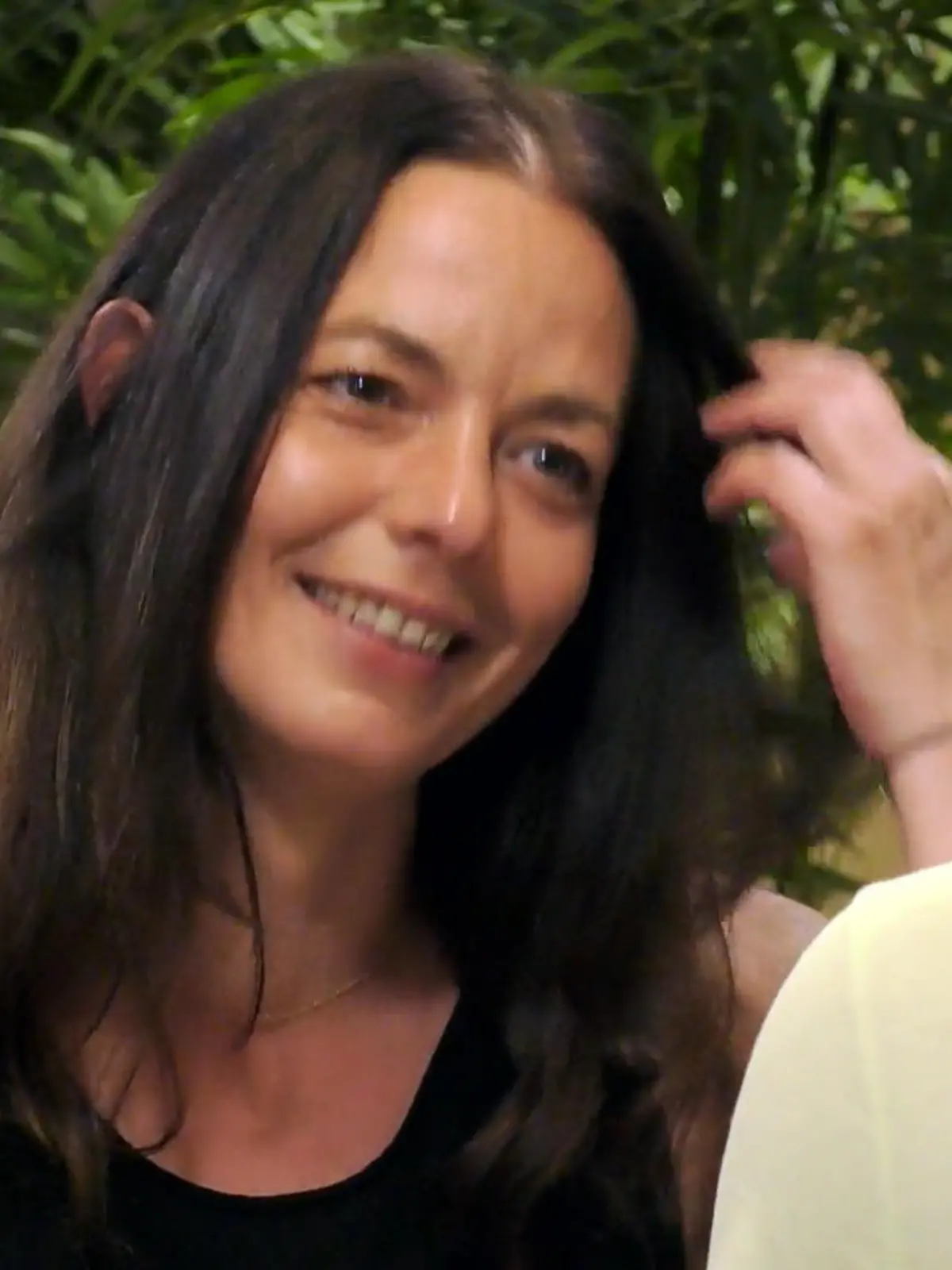 Bild zu: "Camping, Chaos, klare Kante – bei Ilona und Reza prallen Welten aufeinander"