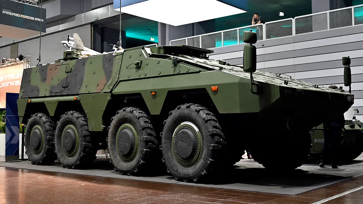 Gepanzertes Mehrzweckfahrzeug von KNDS zu sehen auf der Enforce Tac 2026 in der Messe Nürnberg. Die Fachmesse für Angehörige von Behörden mit Sicherheitsaufgaben und der Streitkräfte findet jährlich in Nürnberg statt. Nürnberg, 23.02.2026 Bayern Deutschland *** Armored multi-purpose vehicle from KNDS on display at Enforce Tac 2026 at Messe Nuremberg The trade fair for members of security agencies and the armed forces takes place annually in Nuremberg Nuremberg, 23 02 2026 Bavaria Germany Copyright: xDwixAnoraganingrumx