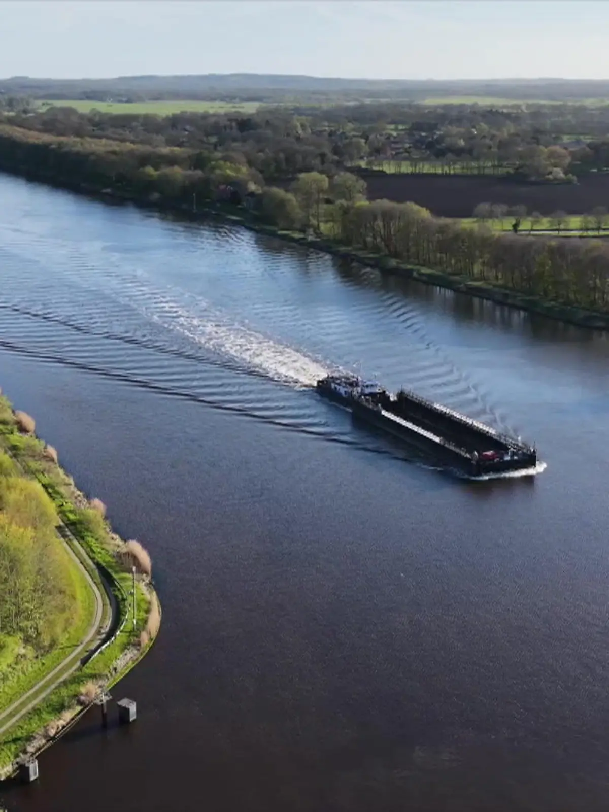 Bild zu: "Spezial-Boot Hans soll Timmy endlich retten"