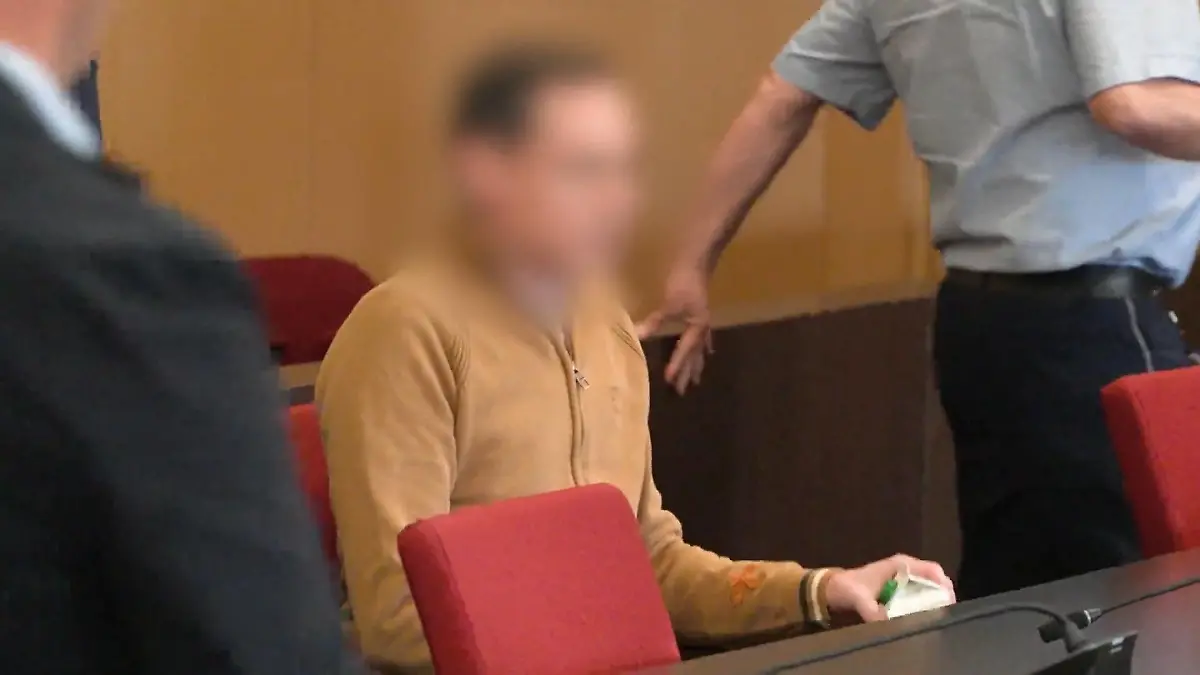 Ehefrau und Baby getötet? Prozessauftakt Landgericht Düsseldorf