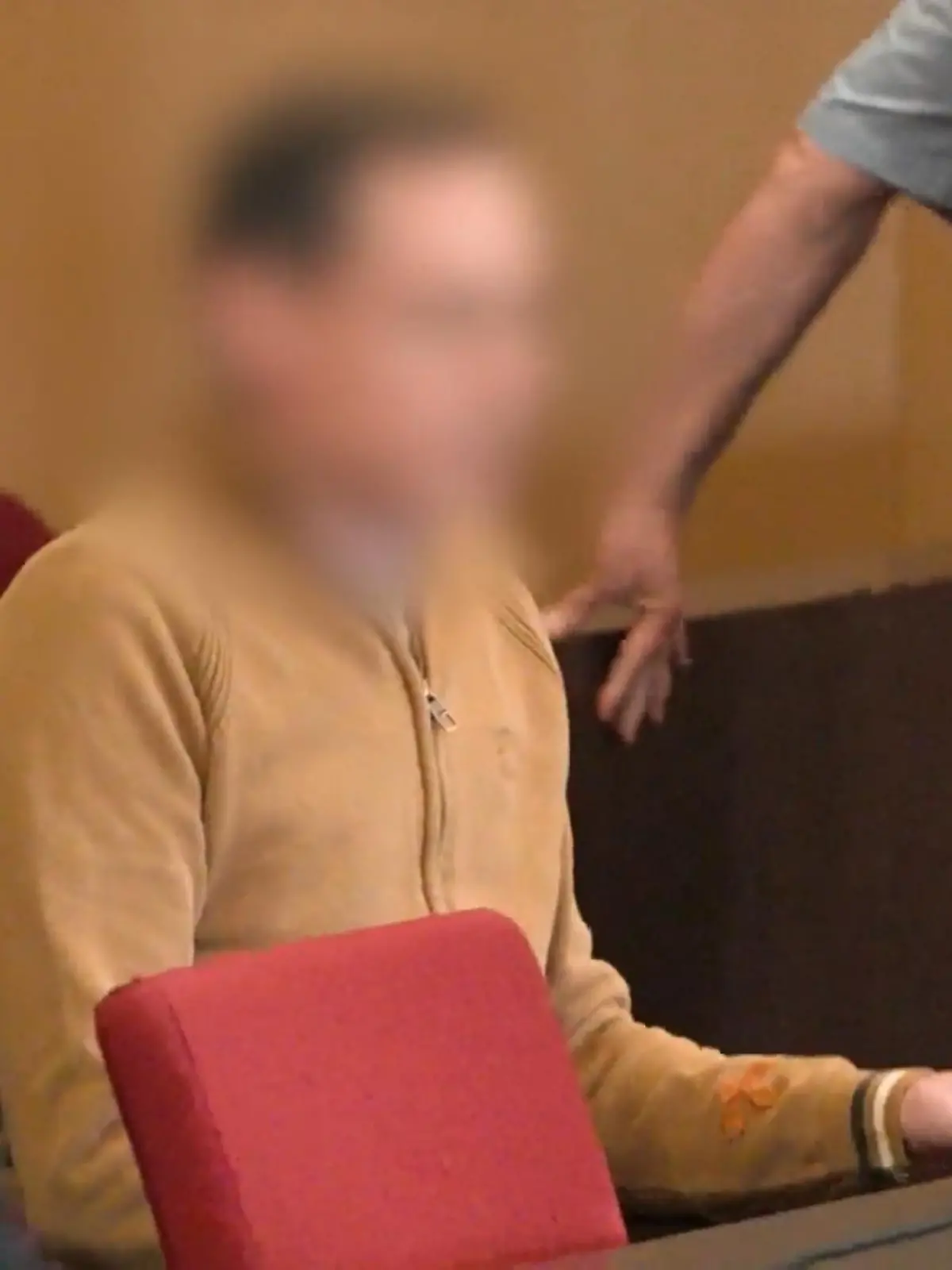 Bild zu: "Ehefrau und Baby getötet? Prozessauftakt"