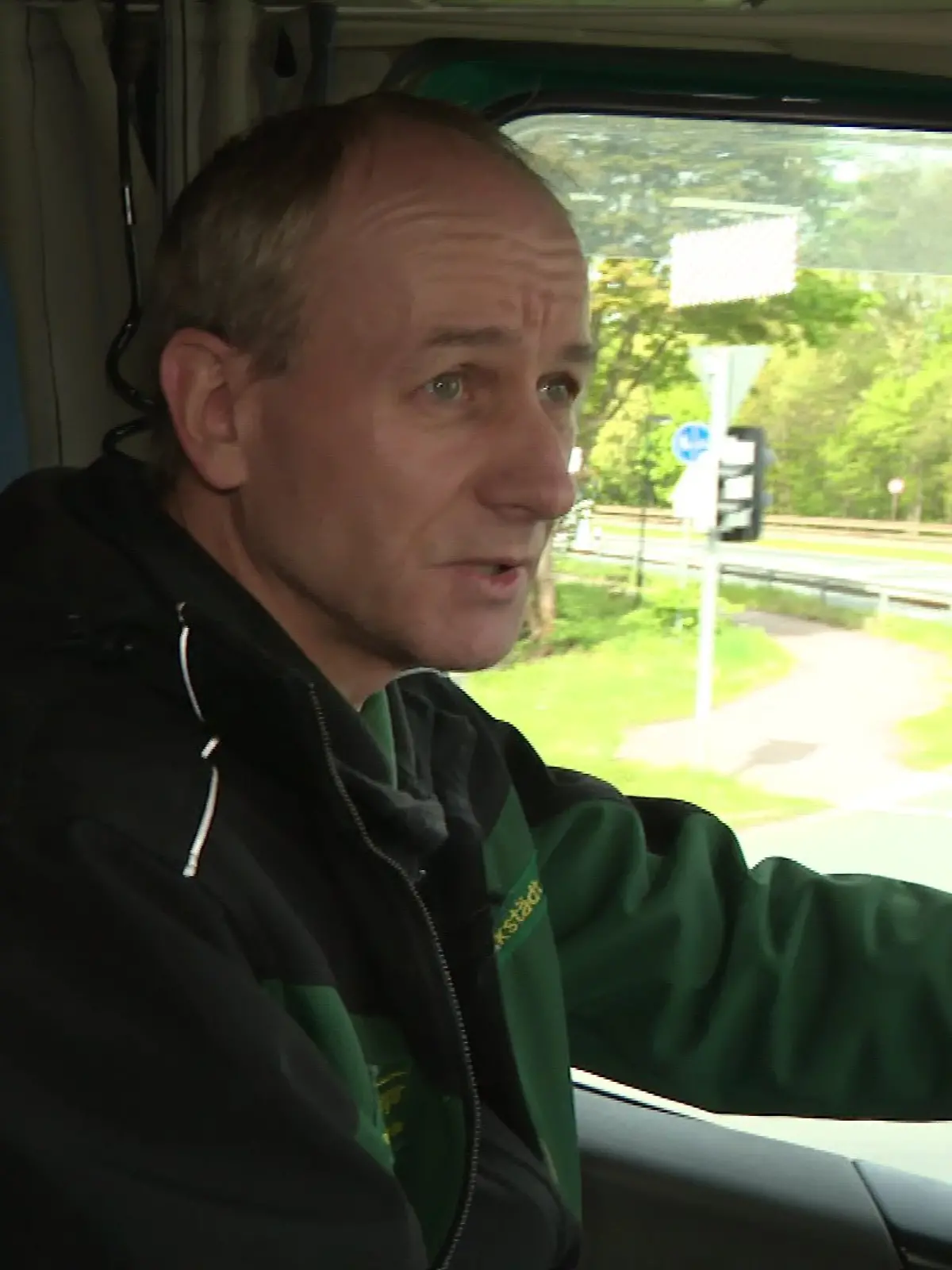 Bild zu: "100.000 Euro mehr für Spritkosten - jeden Monat! "