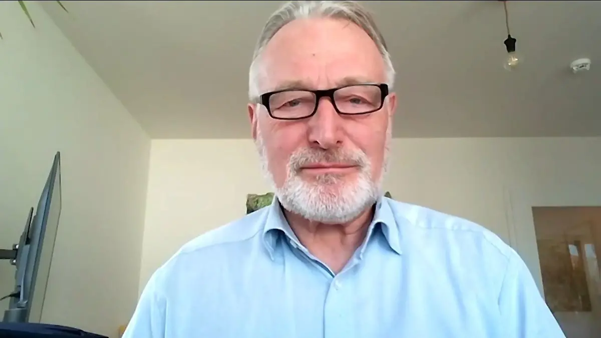 Interview mit Herbert Rabl (Tankstellen-Interessenverband) Ölkonzerne verdienen durch 12-Uhr-Regelung