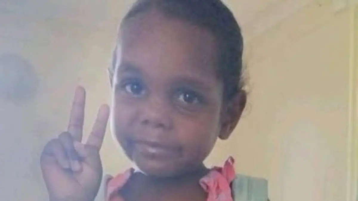 Die 5-jährige Sharon ist aus ihrem Zuhause im australischen Outback spurlos verschwunden.