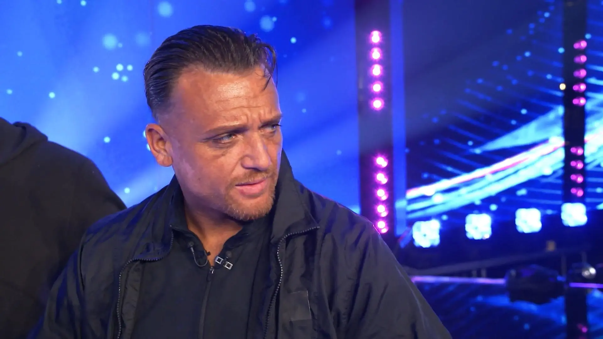 Auf der DSDS-Bühne holt Menowins Vergangenheit ihn ein Kampf gegen sein altes Ich