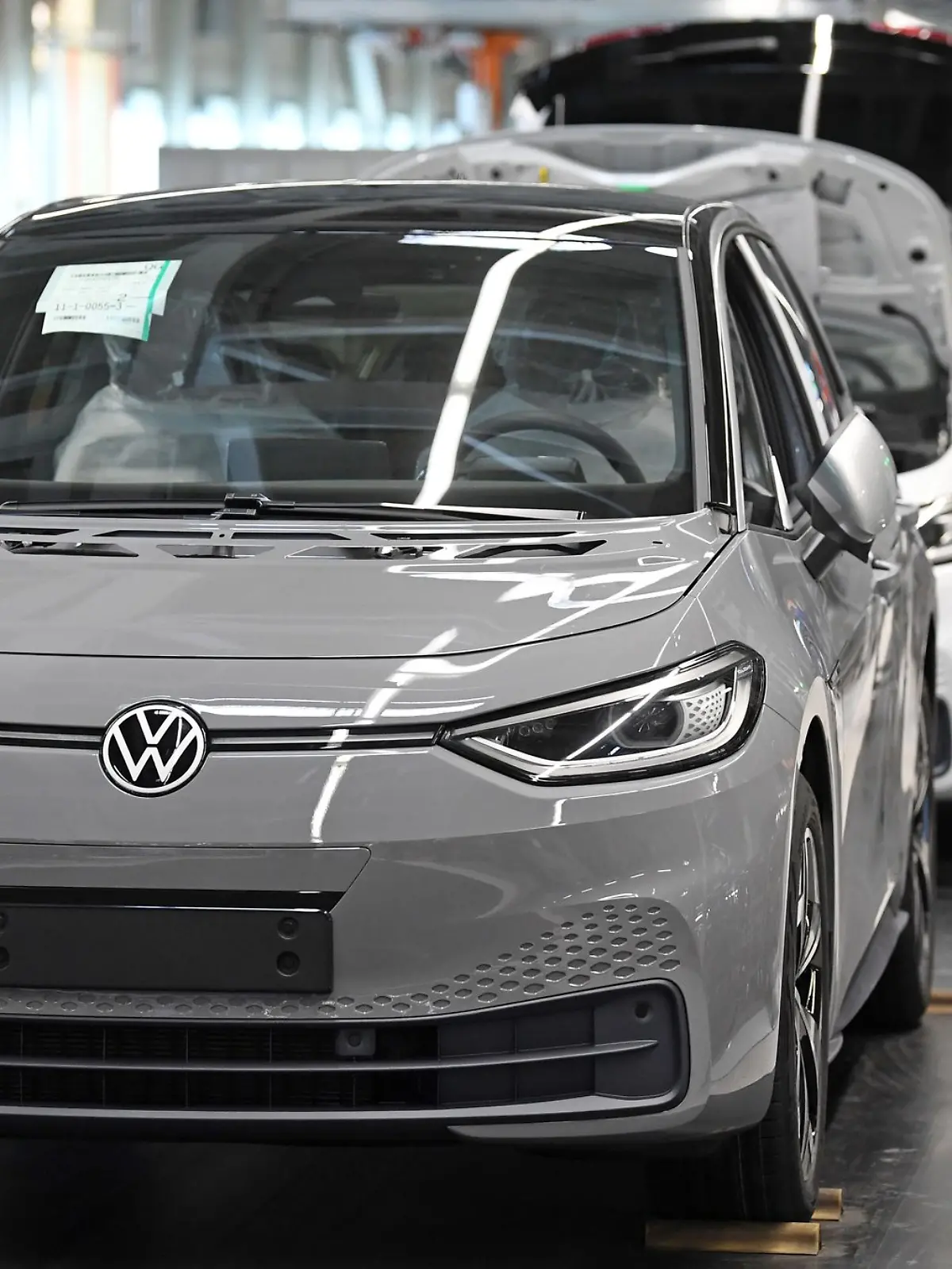 Der ID.3 hat den Spitzenplatz des häufigsten Elektroautos in Deutschland übernommen. (Archivbild)