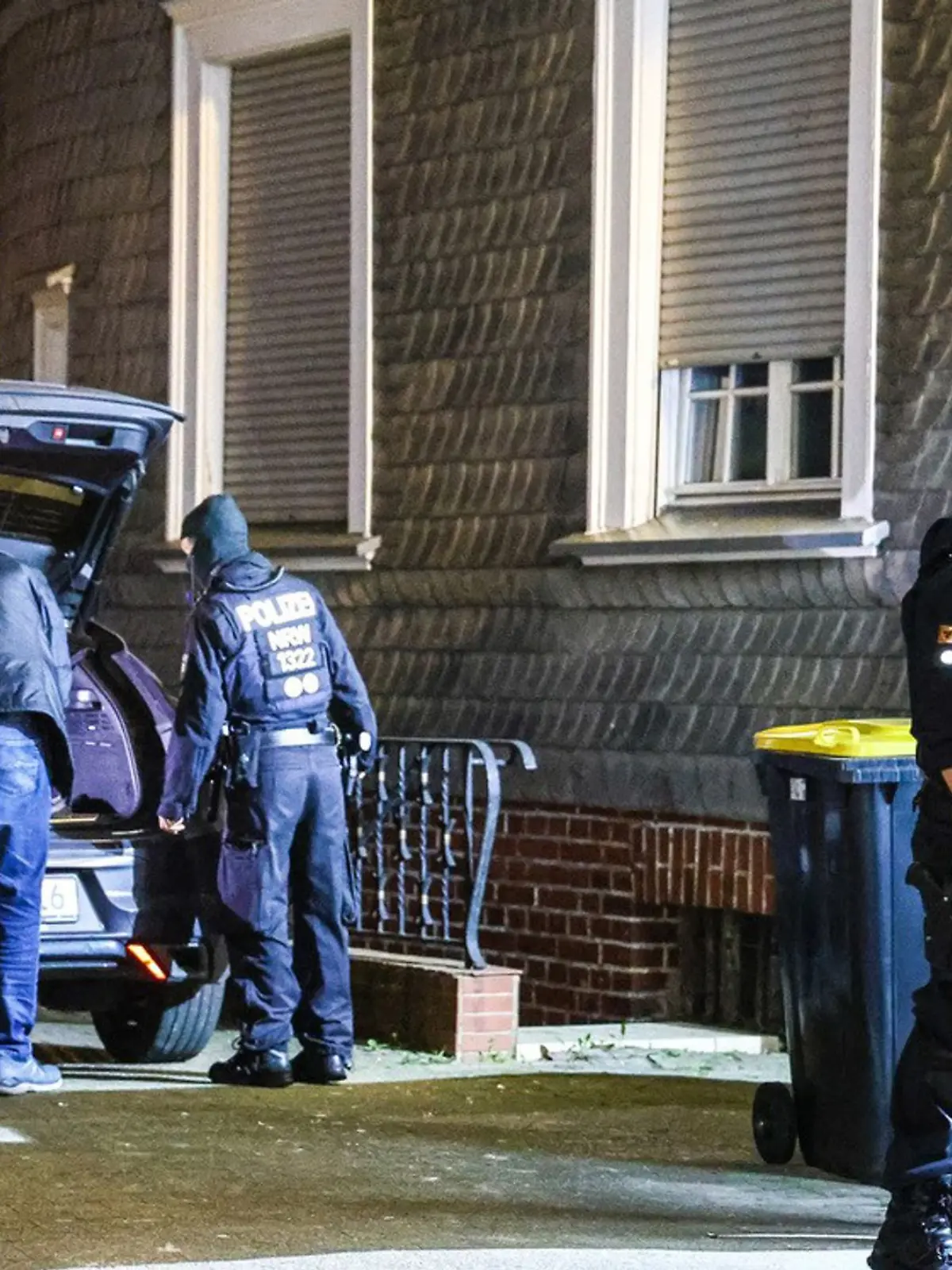 Bild zu: "Razzia gegen Rockerkriminalität"