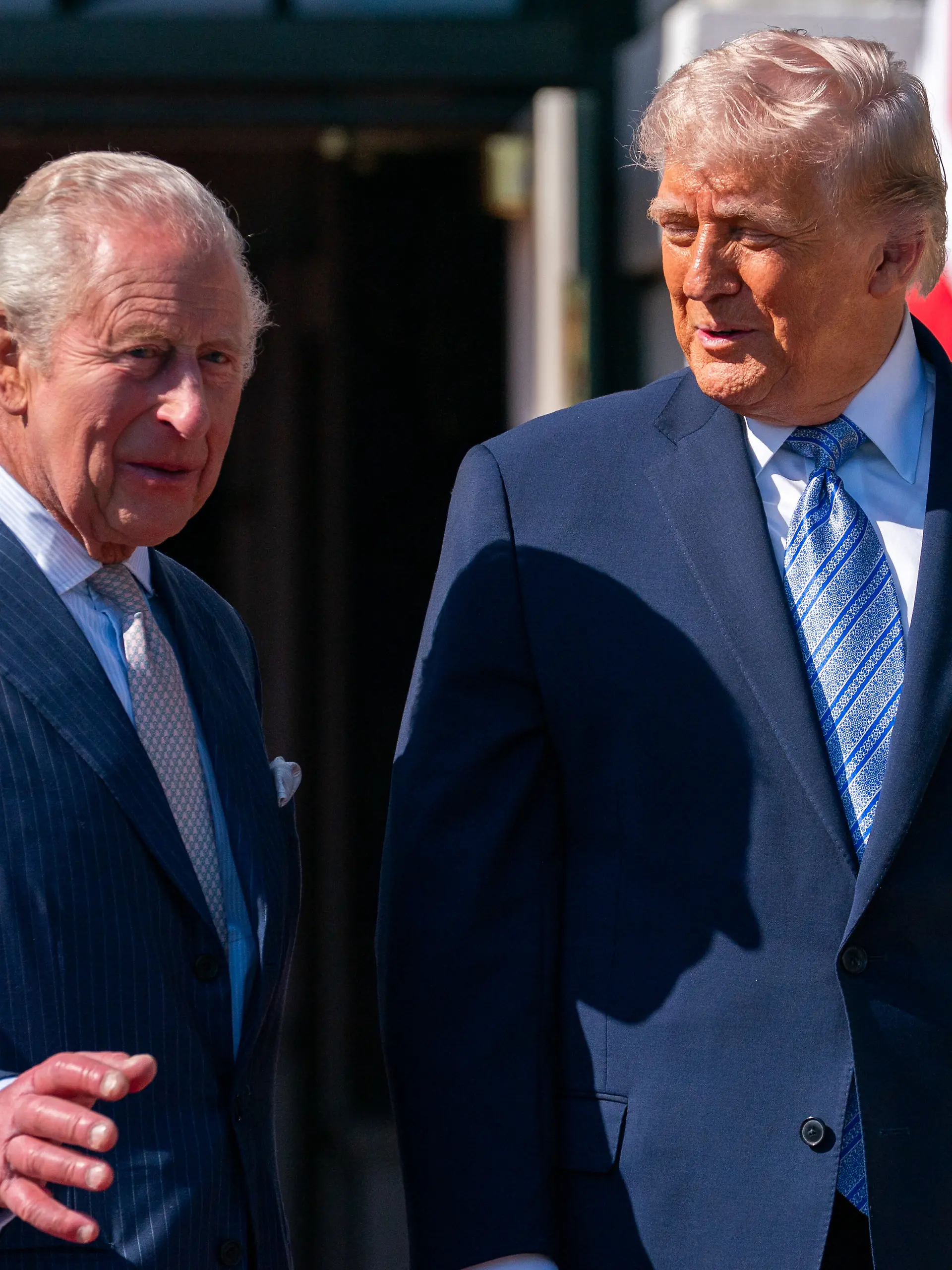 Trump und Charles beim Staatsbesuch in Washington. Die beiden Staatsmänner sind laut neuester Ahnen-Recherche Cousins 15. Grades.