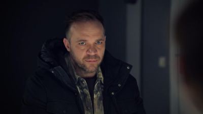 Bild von Erik erzählt Toni die bittere Wahrheit