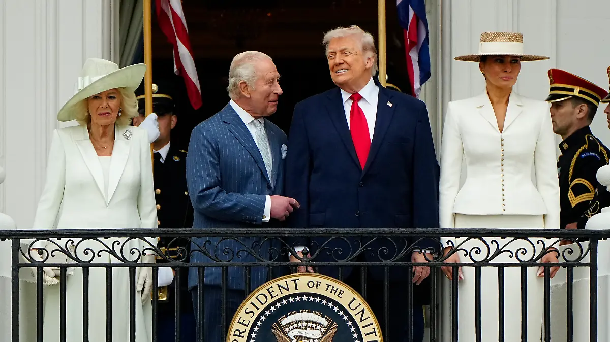 President Donald Trump and First Lady Melania Trump, Britain's King Charles III and Queen Camilla talk during an official welcoming ceremony at the White House in Washington DC on Tuesday, April 28, 2026. The king is on a four-day state visit to the U.S. and will stop in New York and Washington, where he will meet with U.S. officials and deliver an address to Congress. Photo by Bonnie Cash/UPI. Photo via Newscom picture alliance