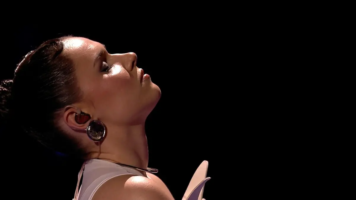 Constance singt für ihren Bruder DSDS ganz emotional