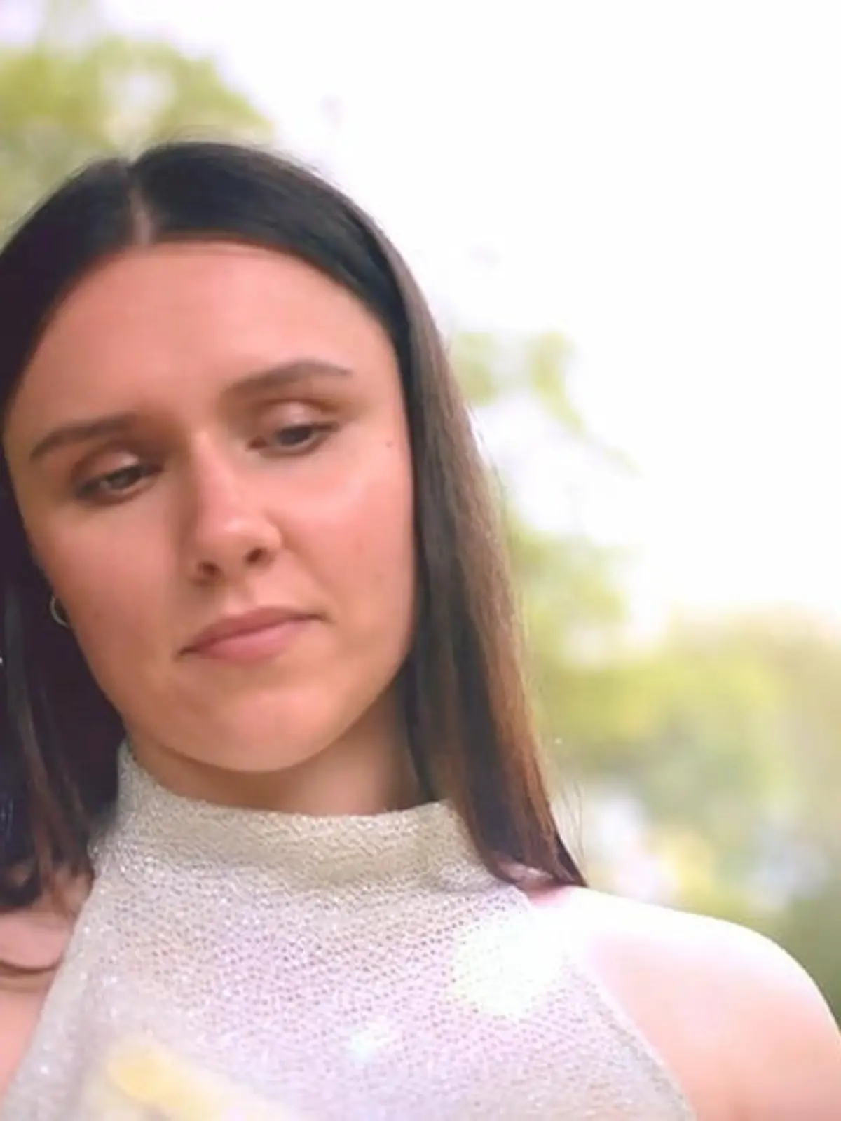 Bild zu: "Constance performt für ihren kleinen Bruder"