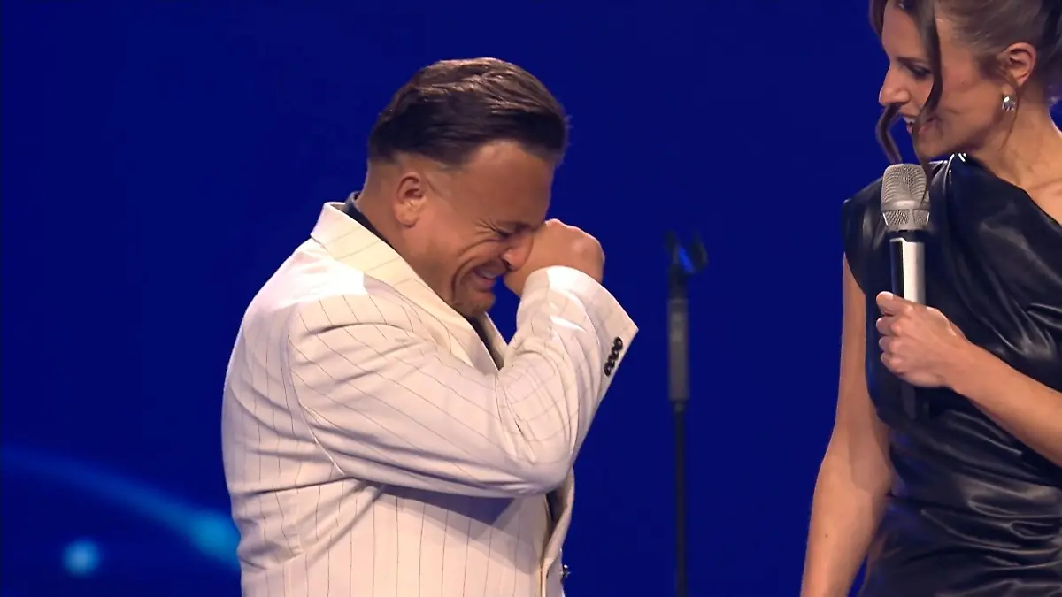 Menowin weint, Dieter Bohlen strahlt! DSDS geht ans Herz