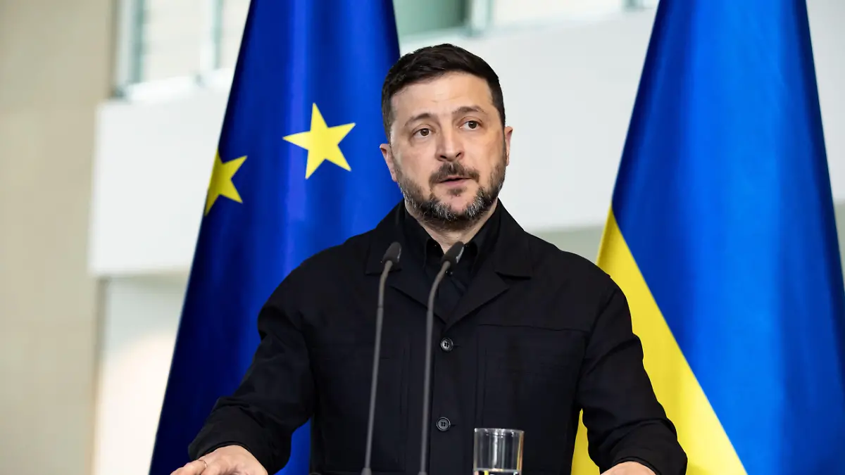 Ukrainian President Volodymyr Zelensky is pictured during a press conference at the Chancellery in Berlin, Germany, on April 14, 2026. German Chancellor Friedrich Merz is not in the picture. (Photo by Emmanuele Contini/NurPhoto)