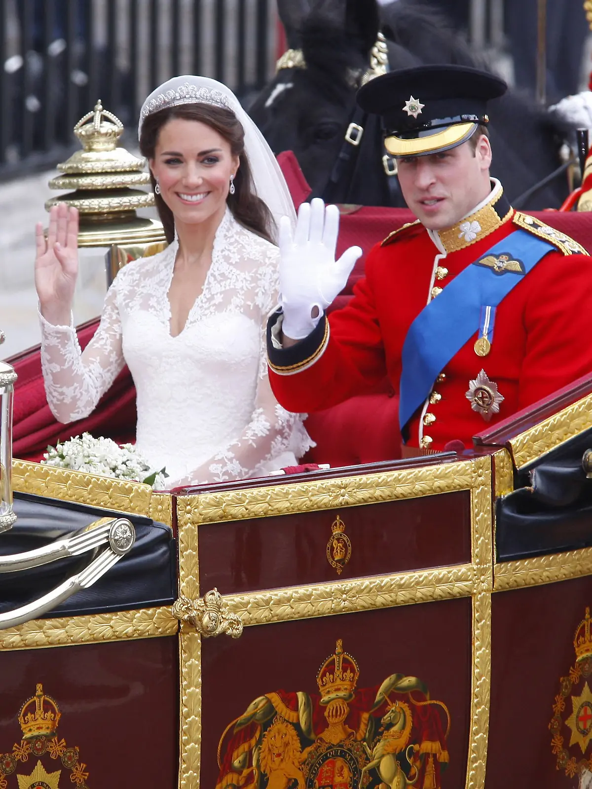 Bildnummer: 57894847  Datum: 29.04.2011  Copyright: imago/Future Image
Catherine Mountbatten-Windsor, Prinz William Mountbatten-Windsor Königliche Hochzeit / Royal Wedding von Prinz William und Kate Middleton, London Foto:xD.xBedrosianx/xFuturexImage Entertainment Gesellschaft London People Adel GBR Hochzeit Kate Catherine Middleton Prinz William Windsor x1x xsk 2011 quer Aufmacher Duchess of Cambridge Kate Middleton Prince William Duke of Cambridge Adel Britisches Königshaus   o0 Familie, privat, Mann, Frau, Ehemann, Ehefrau

 57894847 Date 29 04 2011 Copyright Imago Future Image Catherine Mountbatten Windsor Prinz William Mountbatten Windsor Royal Wedding Royal Wedding from Prinz William and Kate Middleton London Photo XD   Entertainment Society London Celebrities Adel GBR Wedding Kate Catherine Middleton Prinz William Windsor x1x xSK 2011 horizontal Highlight Duchess of Cambridge Kate Middleton Prince William Duke of Cambridge Adel British Royal house o0 Family private Man Woman Husband Wife 