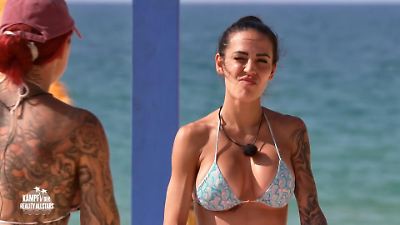 Bild von Bei dieser Frage geraten Kate Merlan und Elena Miras ins Straucheln