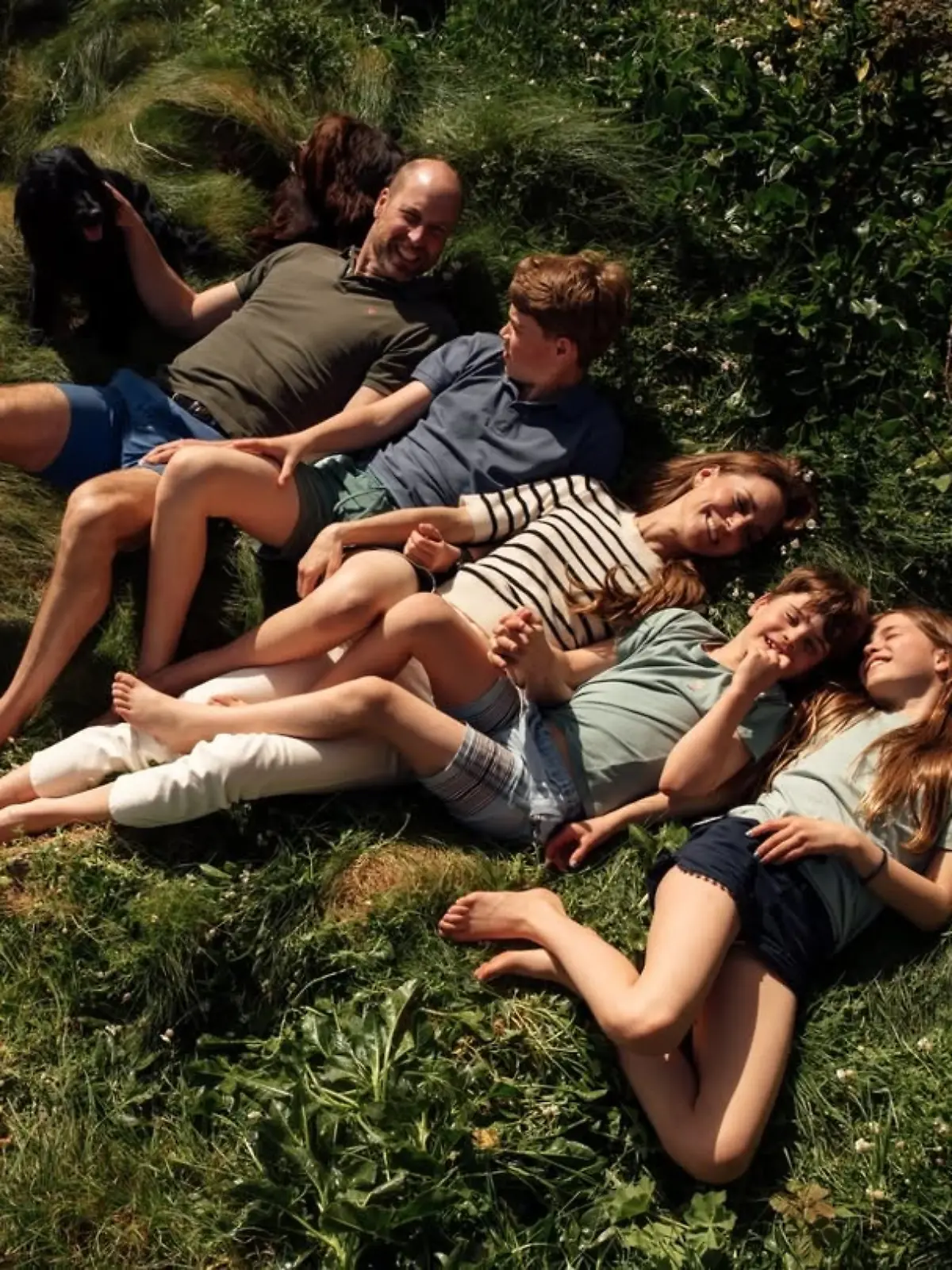 Bild zu: "Ganz privat! Kate und William zeigen ihr Familienglück"