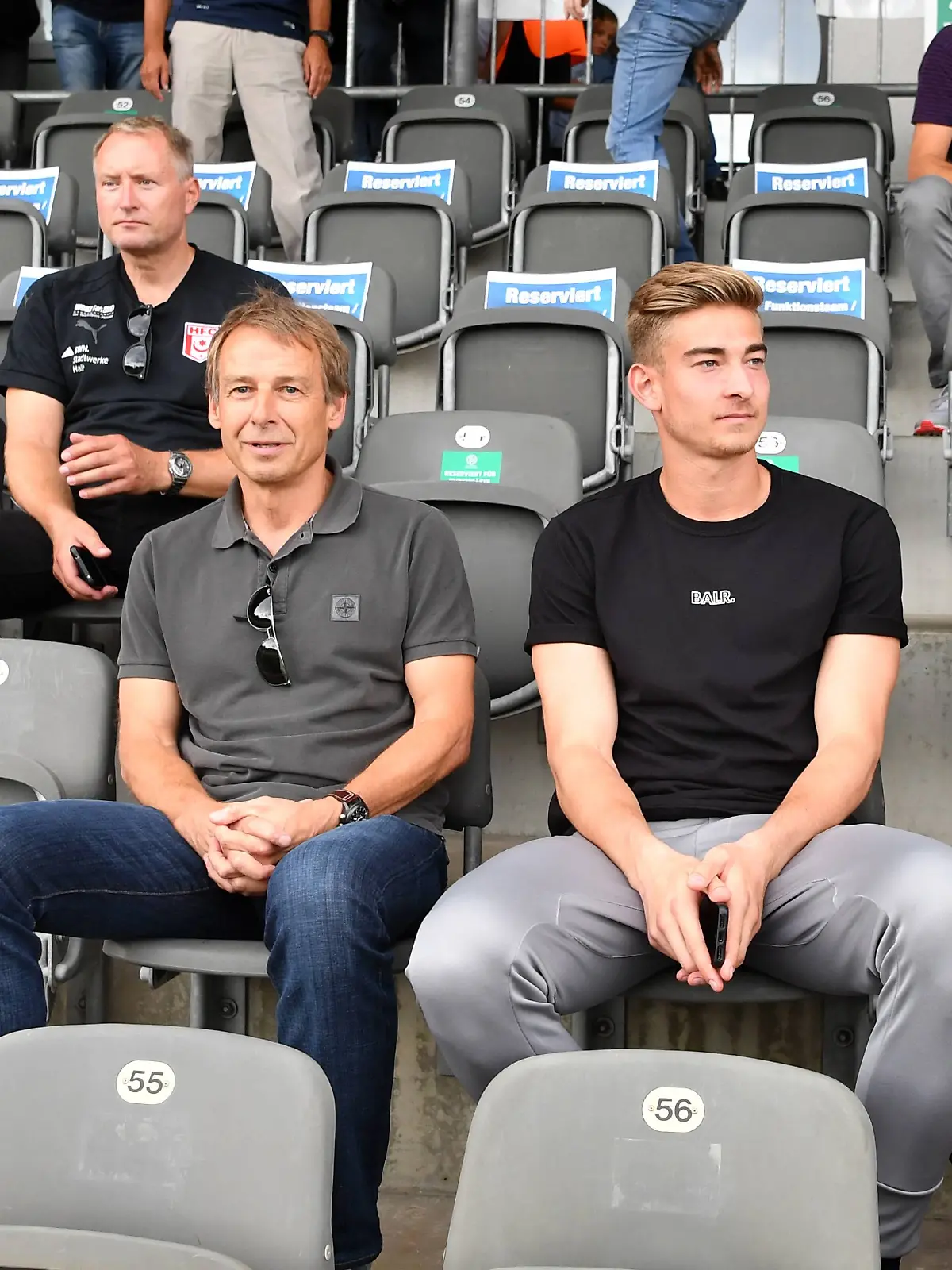 Jürgen und Jonathan Klinsmann bei einem Fußballspiel (Archivbild).