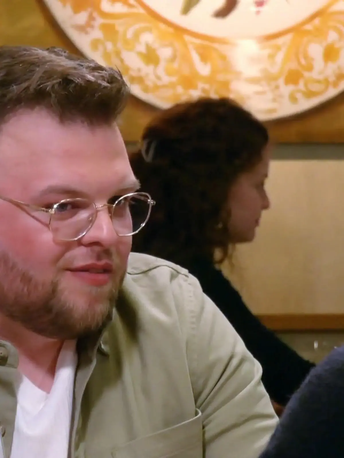 Bild zu: "Camping passt schon mal – aber beim Kinderwunsch wird Marvin sofort hellhörig"