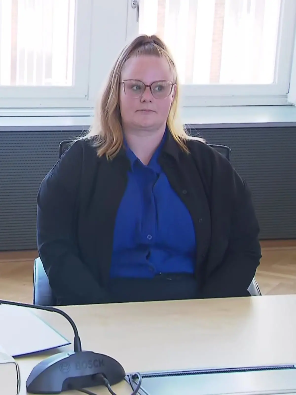 Fabians Mutter Dorina L. im Gerichtssaal