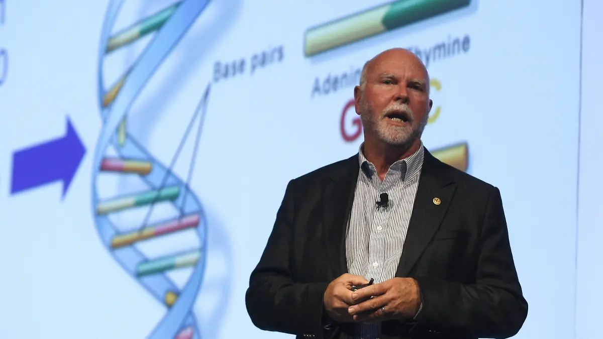 Der US-Wissenschaftler Craig Venter spricht beim "Brilliant Minds Festival". Gen-Pionier Craig Venter wird 75. (zu dpa: Bewundert - und umstritten: Gen-Pionier Craig Venter wird 75) +++ dpa-Bildfunk +++