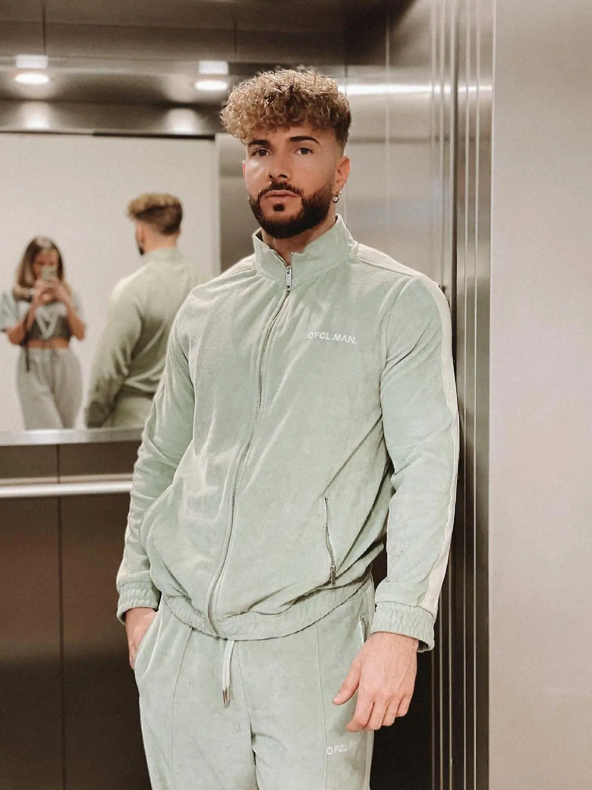Julian Evangelos wagt ein haariges Umstyling.