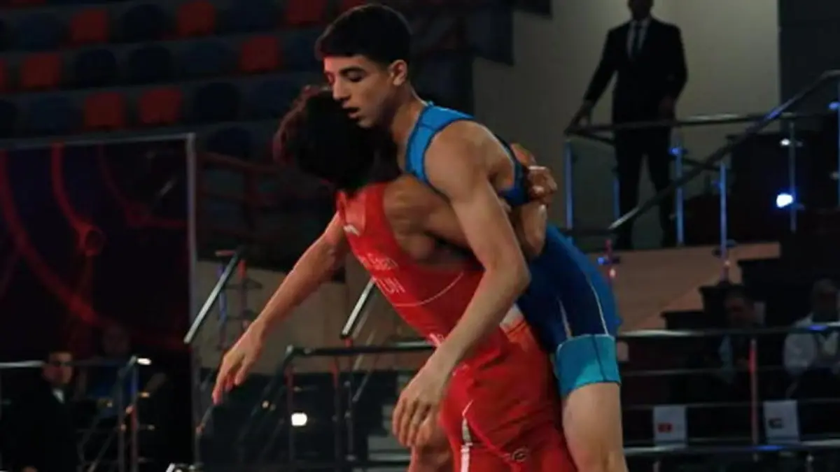 Gold-Sensation bei U17-Meisterschaft! DIESER Move ist ein Geniestreich Abdallah Hassona gewinnt Medaille