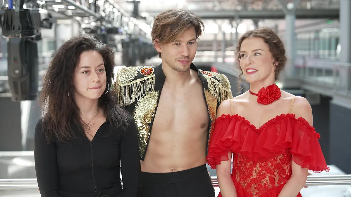 Doppelte Profitänzerinnen-Power für Joel Mattli: In Show 8 tanzt er sowohl mit Malika Dzumaev, als auch mit Patricija Ionel. 