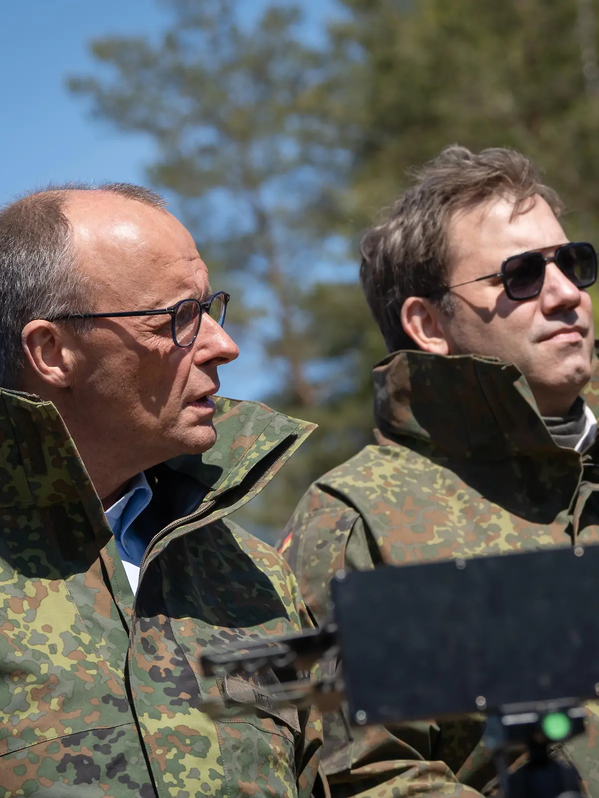 Bundeskanzler Friedrich Merz (links) mit seinem Vizekanzler und Bundesfinanzminister Lars Klingbeil