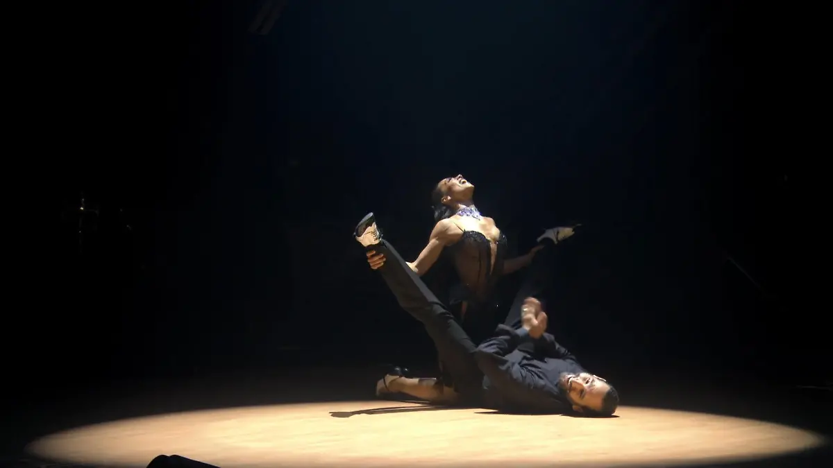 Kraftvoller Jive: Nadja und Massimo legen eine starke Performance hin Starker Auftritt