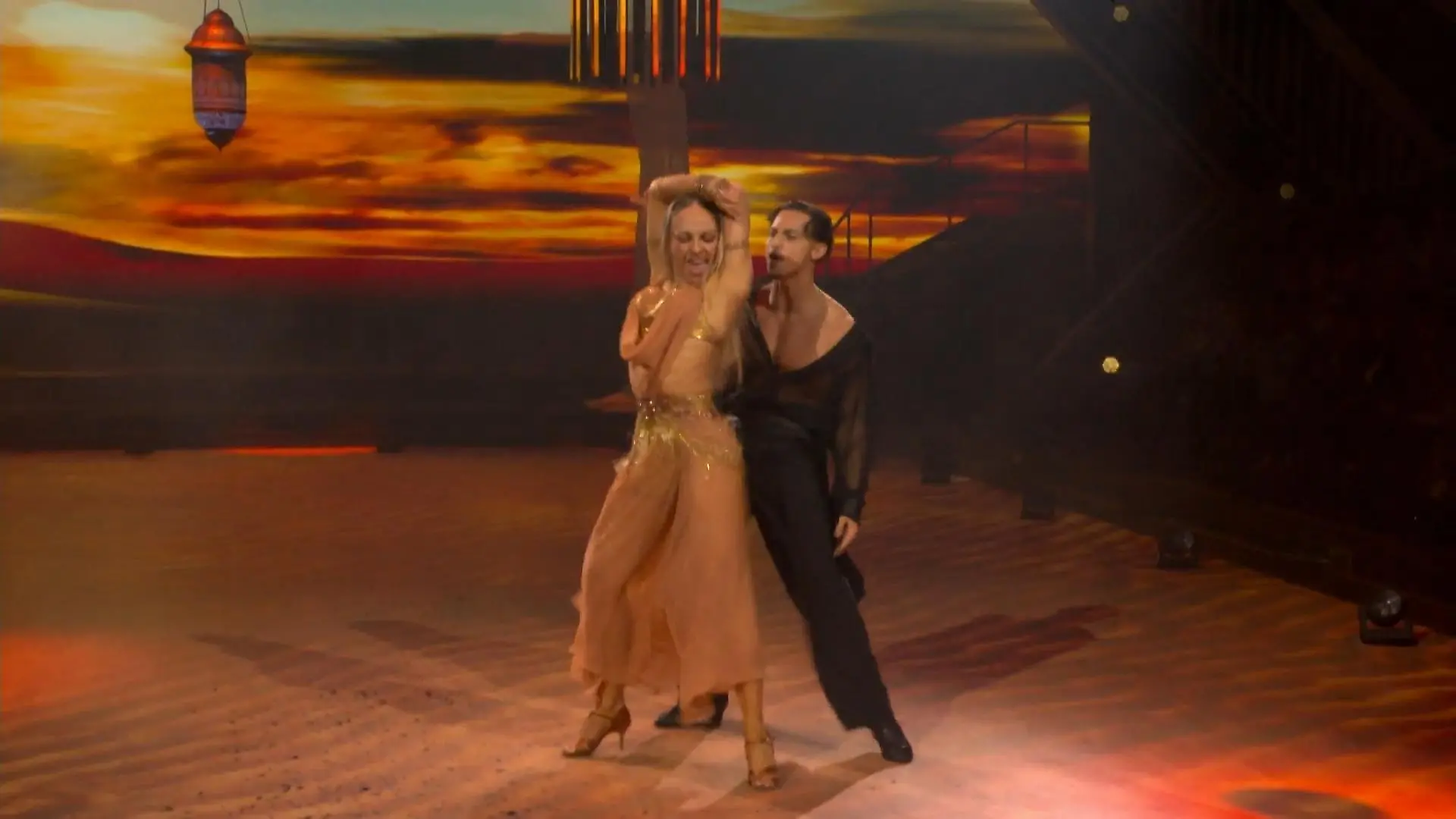Bild von Milano und Marta liefern feurige Samba