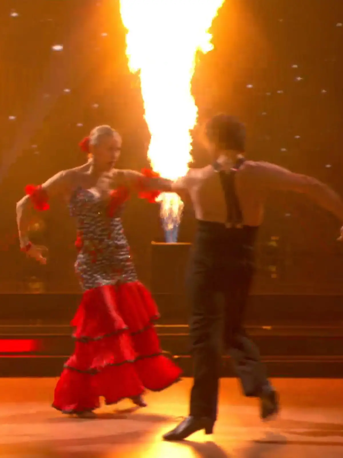 Bild zu: "Paso Doble voller Feuer: Anna-Carina und Evgeny holen Standing Ovations von der Jury"