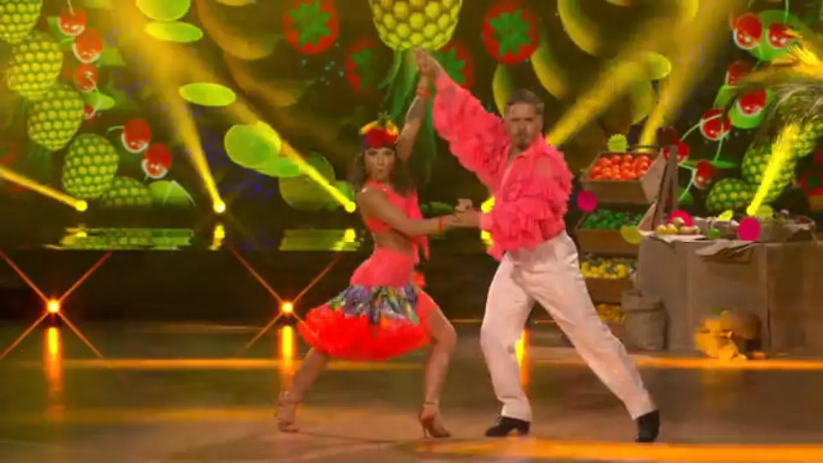 Rhythmische Samba: Gustav und Anastasia bringen Farbe aufs Parkett Bunt, laut, voller Rhythmus