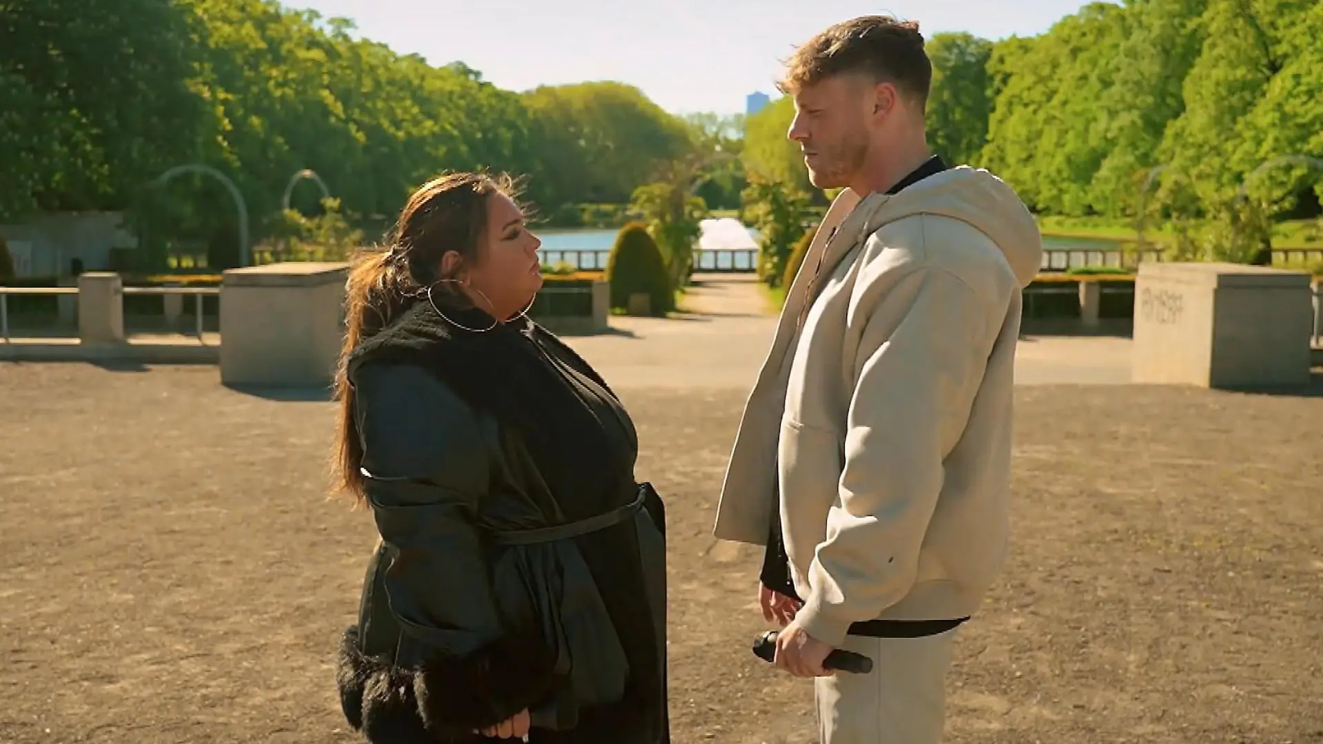 Showdown Nr. 1: Kadisha und Maric treten gegeneinander an 2 unterschiedliche Stimmen
