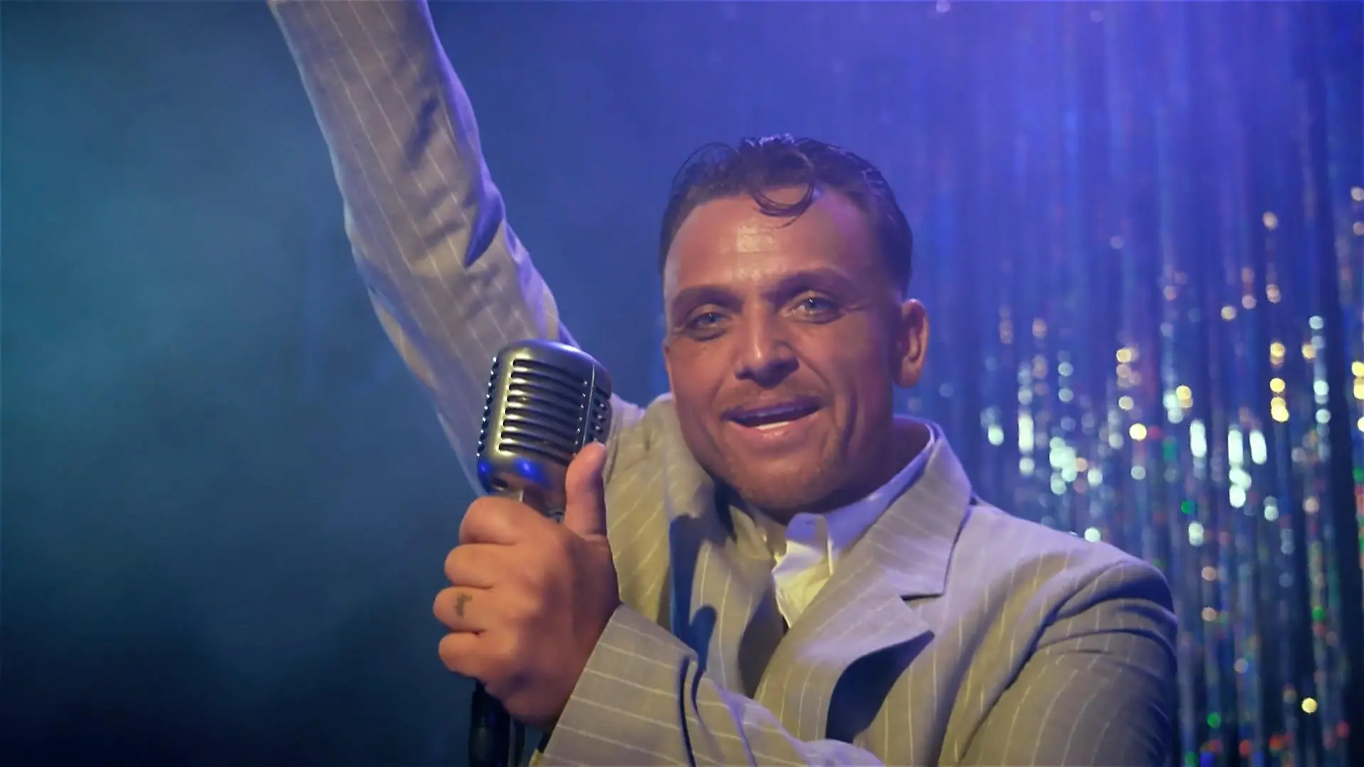 Menowin darf mit seinem Song zurück in die Sixties "Cry to Me"