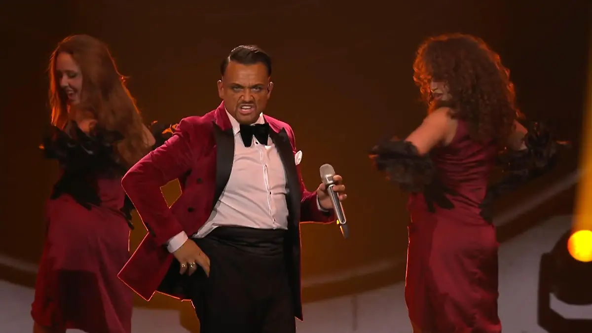 Entertainment pur: Menowin greift an Jury ist begeistert
