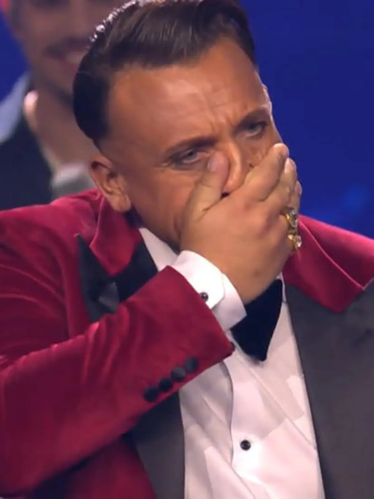 Bild zu: "Er hat es wieder geschafft: Menowin steht im Finale!"