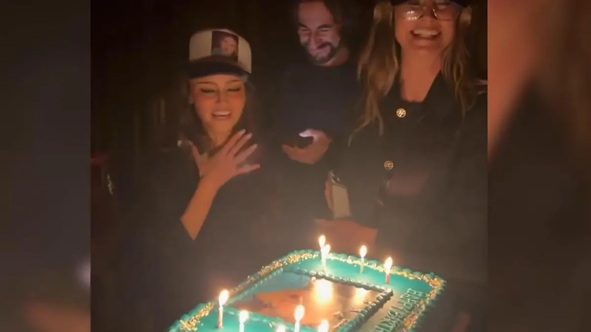 Leni, ich hab ein Foto für dich! Heidi Klum gratuliert Tochter mit DIESEM Geschenk Popel-Present zum Geburtstag