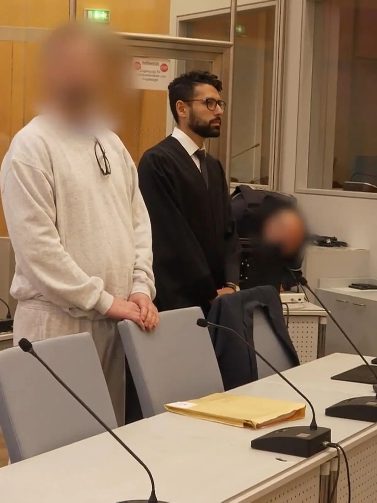 Bild zu: "Prozess um Todeslisten"