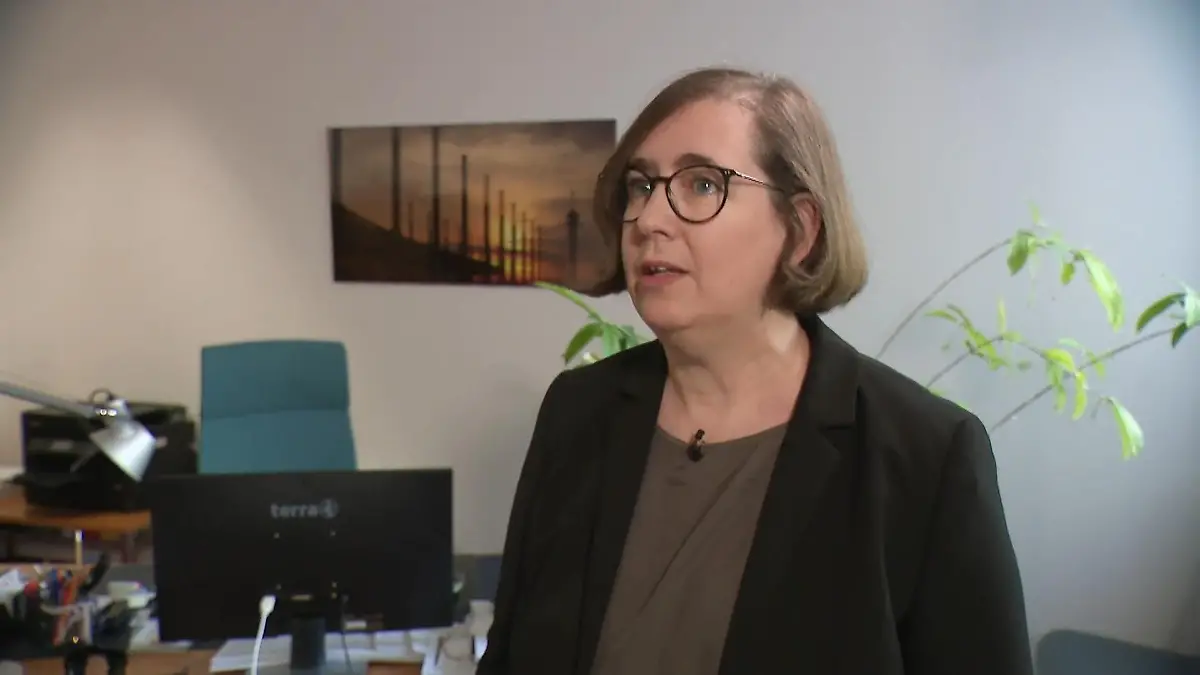 Wie steht es bei uns um die Pressefreiheit? Im Gespräch mit dem Journalistenverband