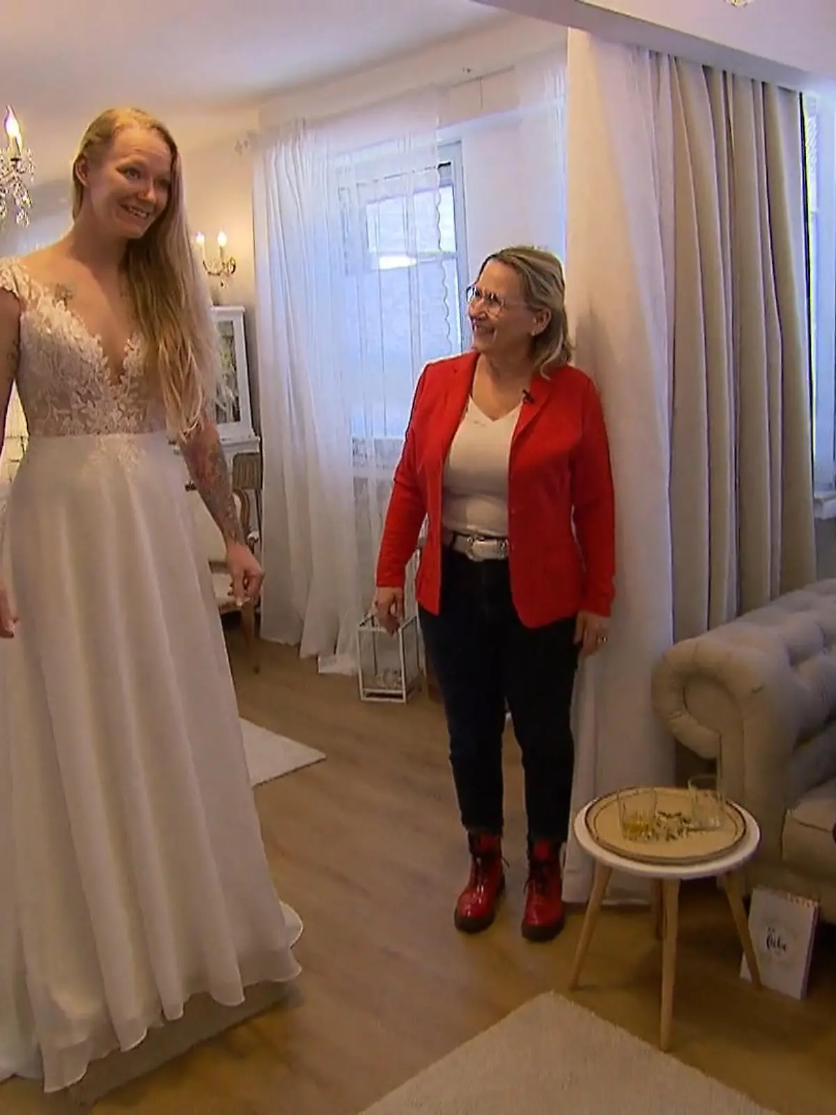 Bild zu: "Jule sieht sich plötzlich ganz anders"