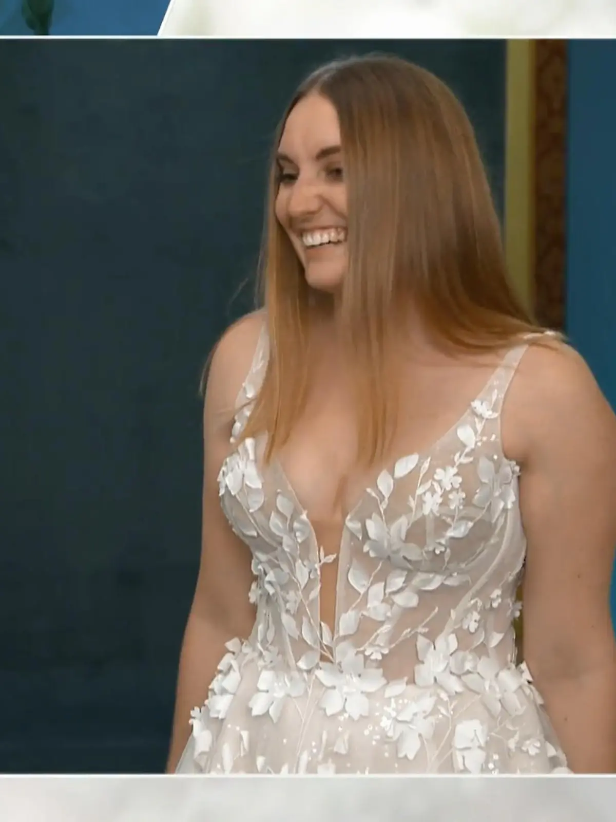 Bild zu: "Welches Kleid erfüllt ihren Traum?"